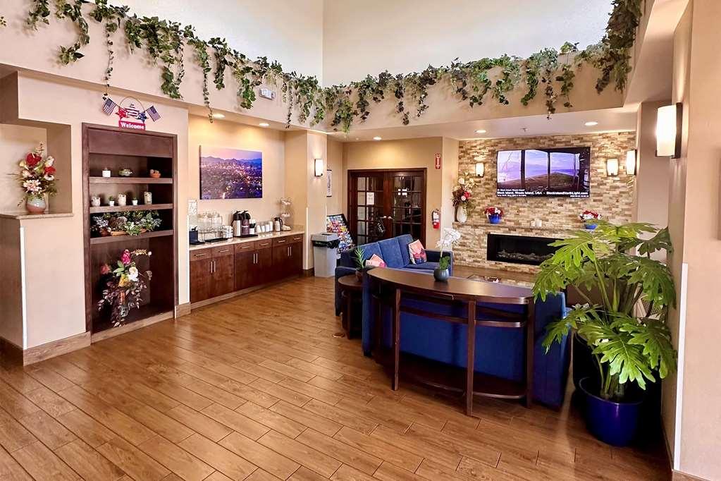 Baymont By Wyndham Phoenix North Interior foto